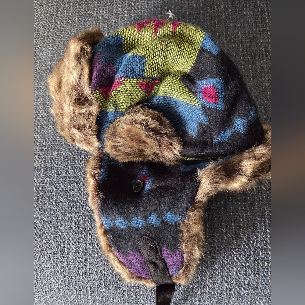 Mudd Kids Hat with Green and Blue Pattern